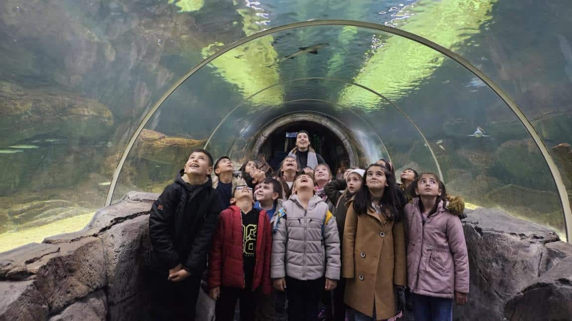 OKULUMUZ ÜÇÜNCÜ SINIF ÖĞRENCİLERİNİN ANKARA GEZİSİNDEN KARELER